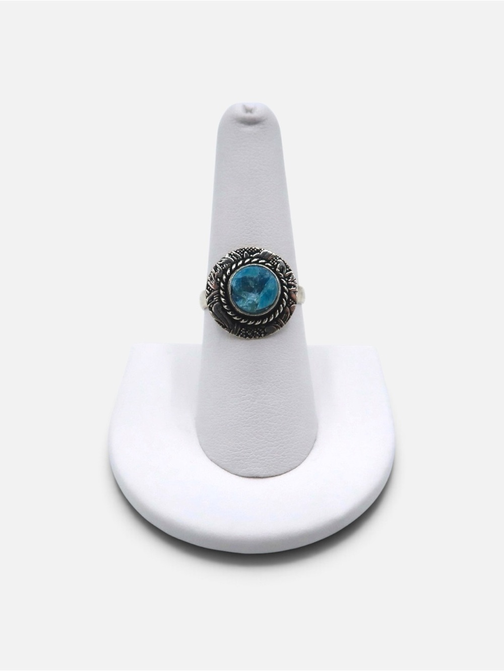 VINTAGE APATITE RING
